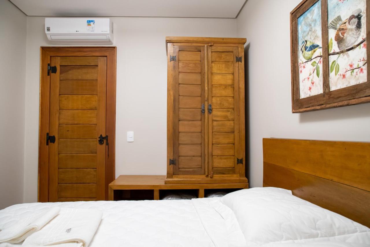 Espaco 250 - Apto Mobiliado, 3 Quartos, Sendo Uma Suite, Banheiro Social, Cozinha Completa, Sala De Estar, Ar Condicionado, Tv E Internet Tiradentes Dış mekan fotoğraf